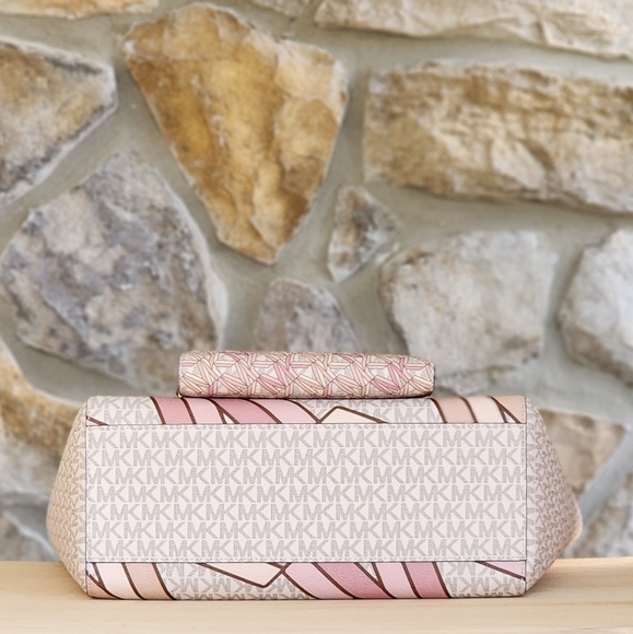 Michael Kors Sinclair Logo LG Shoulder Tote Bag SET - Picture 4 of 12